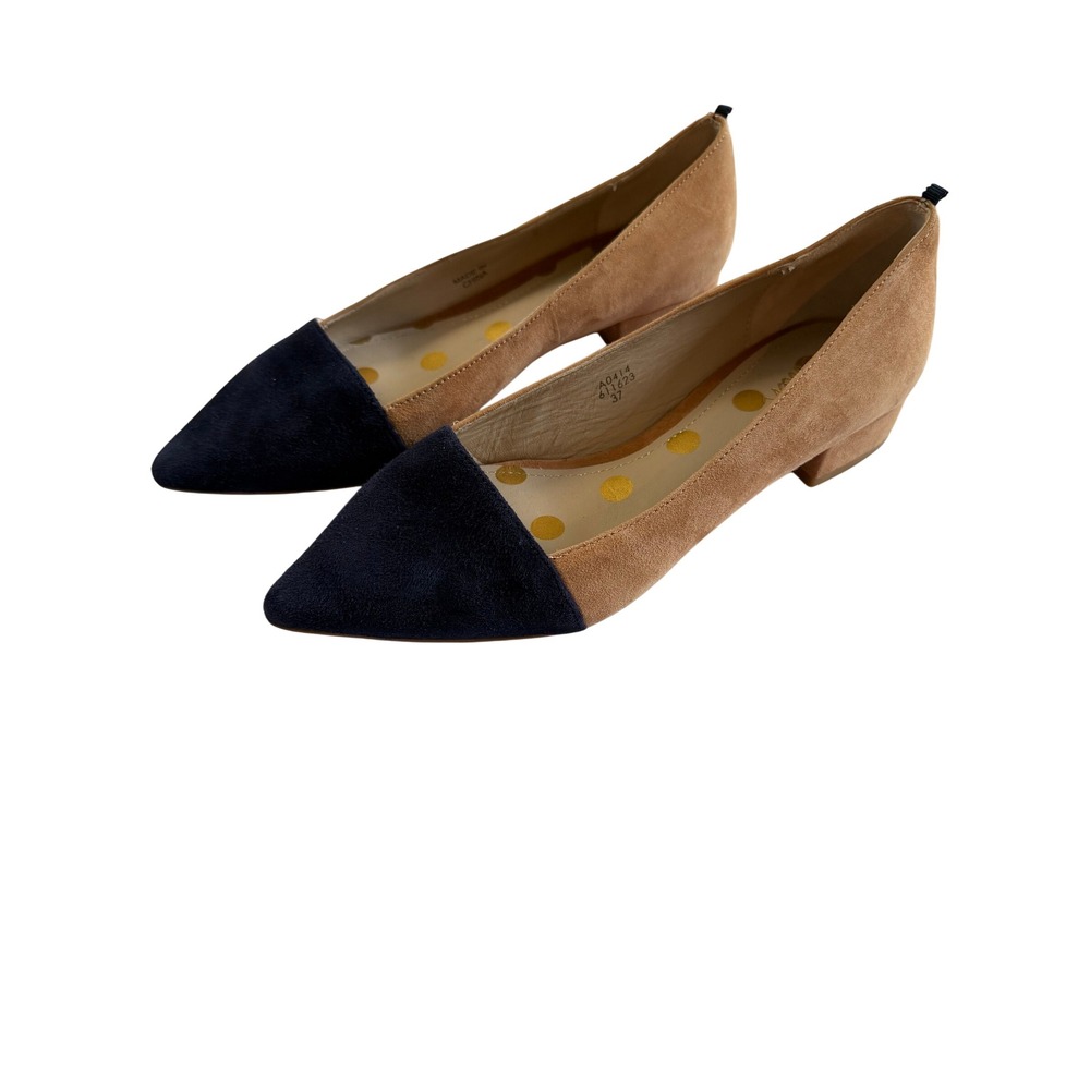 Boden Pointed Toe Colorblock Flats EU 37/US 6.5 Tan Navy Suede Low Heel Preppy